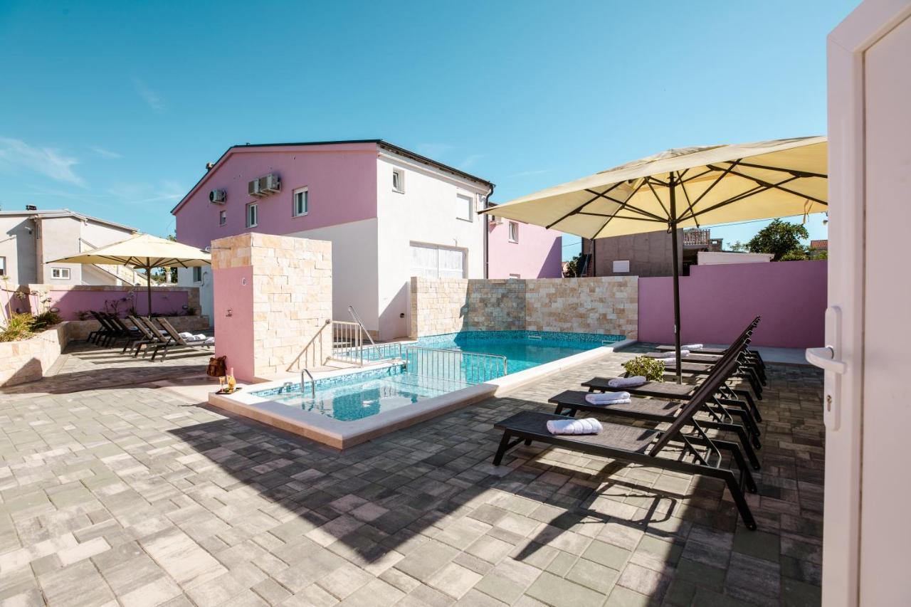 Apartman Laura Vir Εξωτερικό φωτογραφία