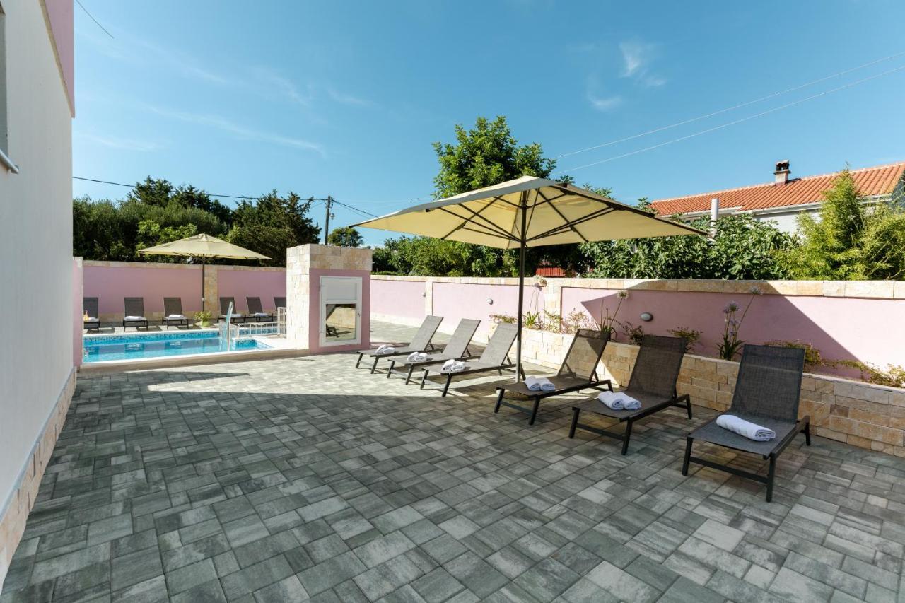 Apartman Laura Vir Εξωτερικό φωτογραφία
