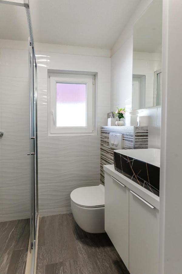 Apartman Laura Vir Εξωτερικό φωτογραφία